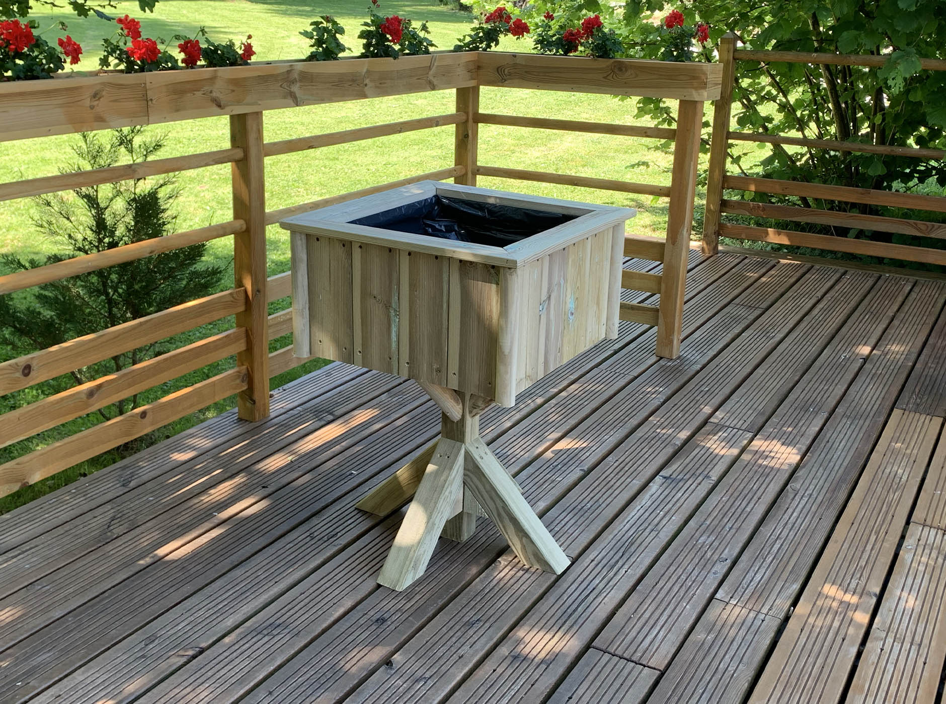 bois-plein-air-jardiniere-02-01