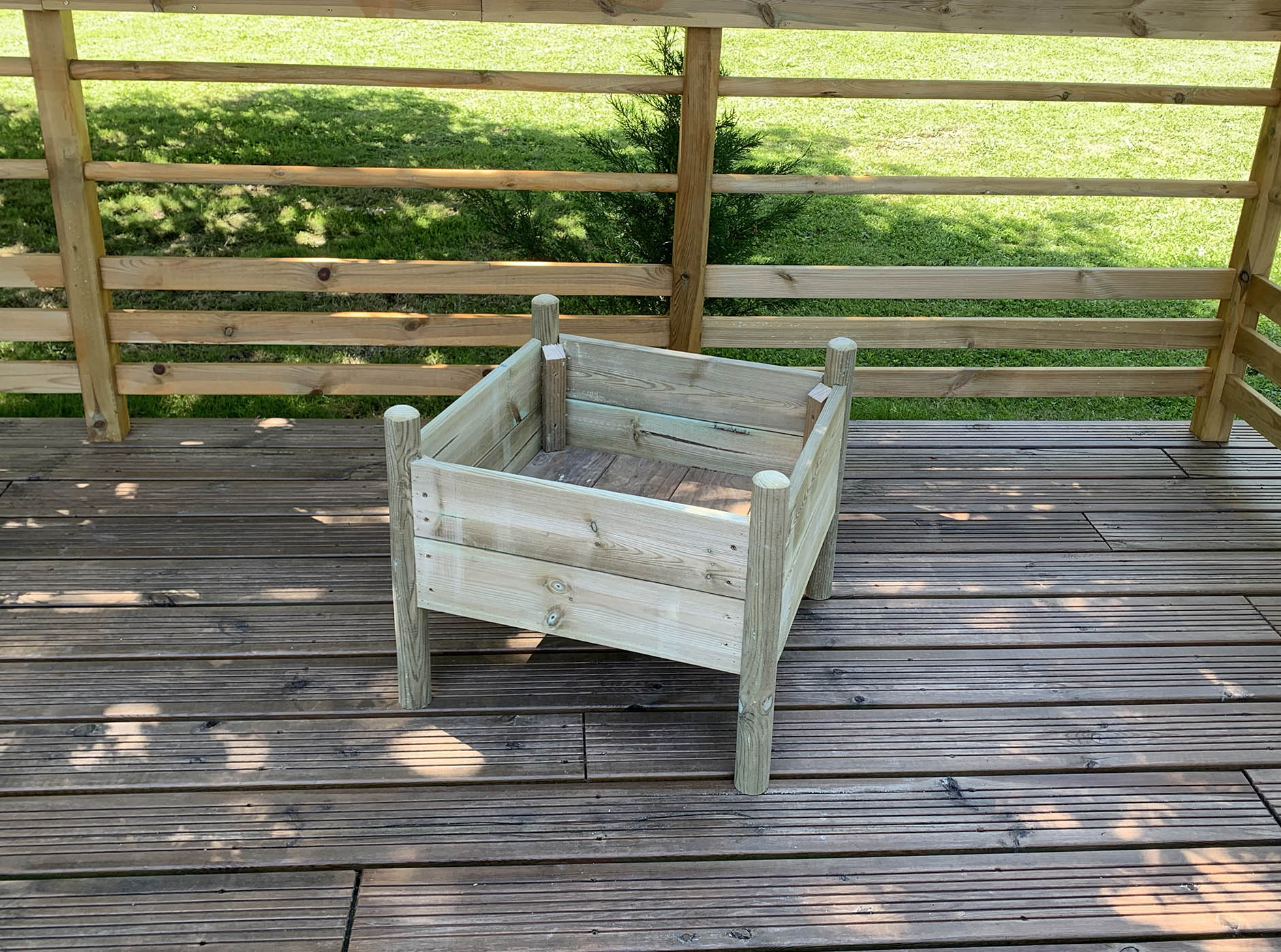 bois-plein-air-jardiniere-04-02