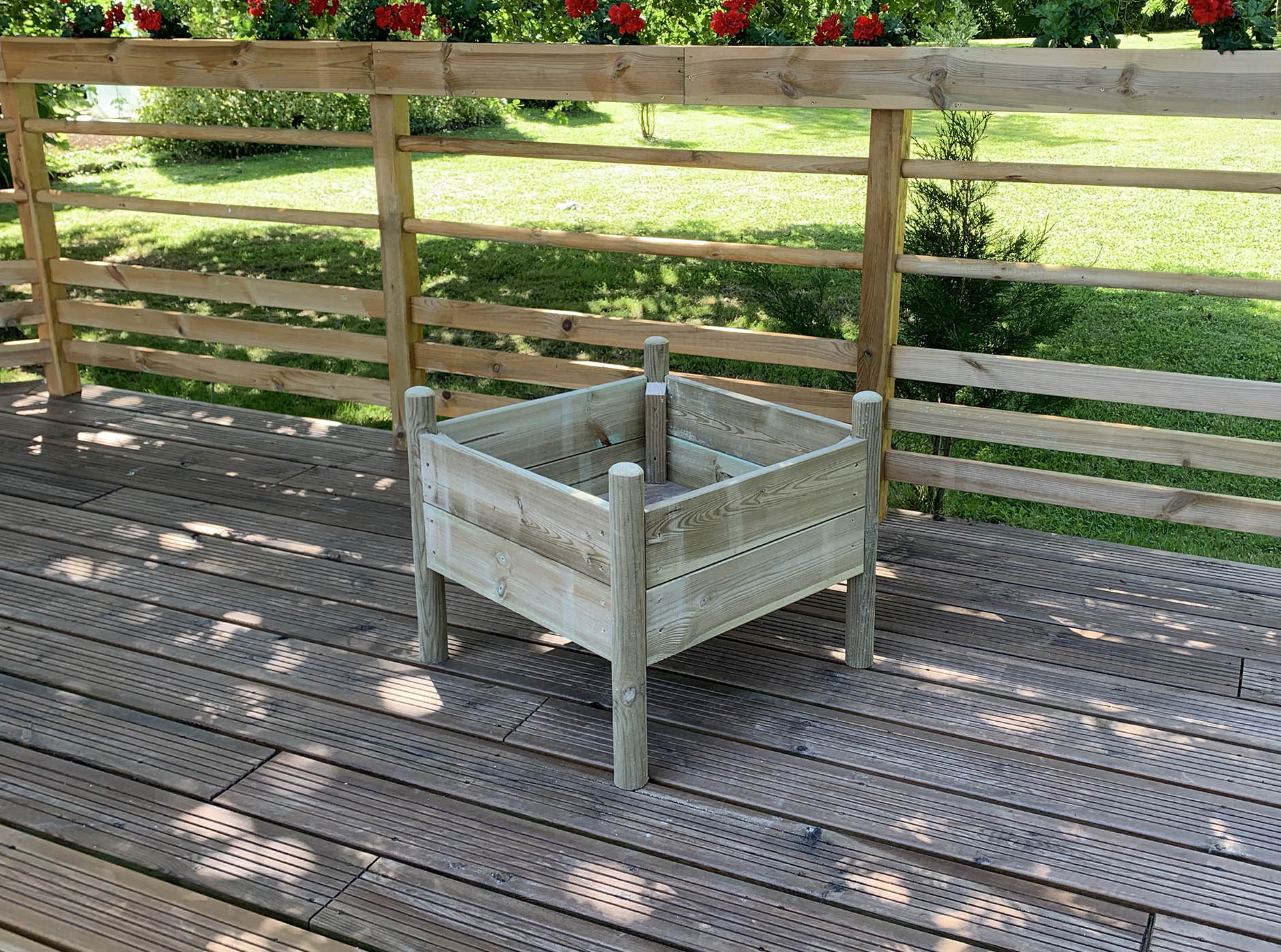 bois-plein-air-jardiniere-04-04