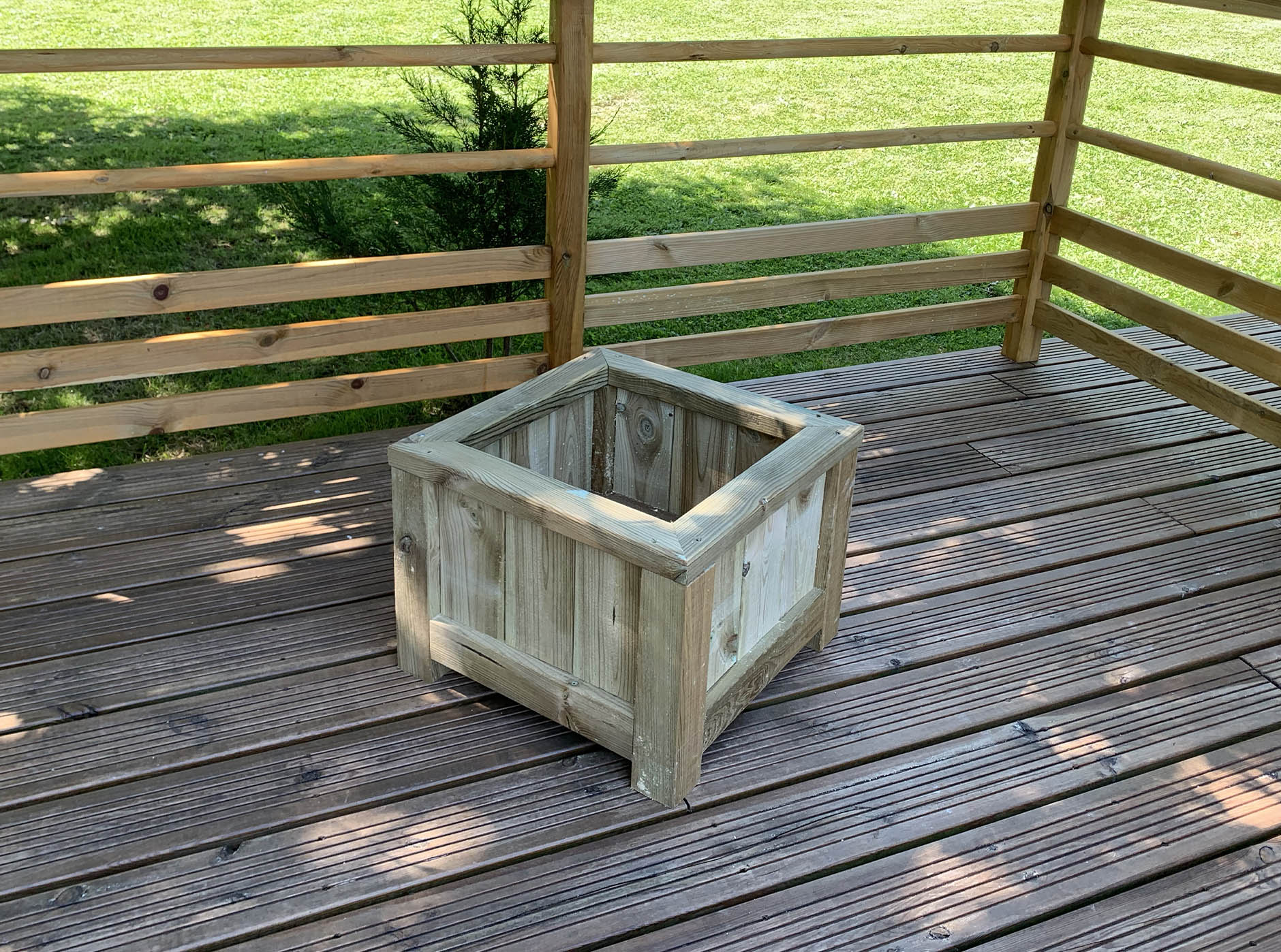 bois-plein-air-jardiniere-16-01