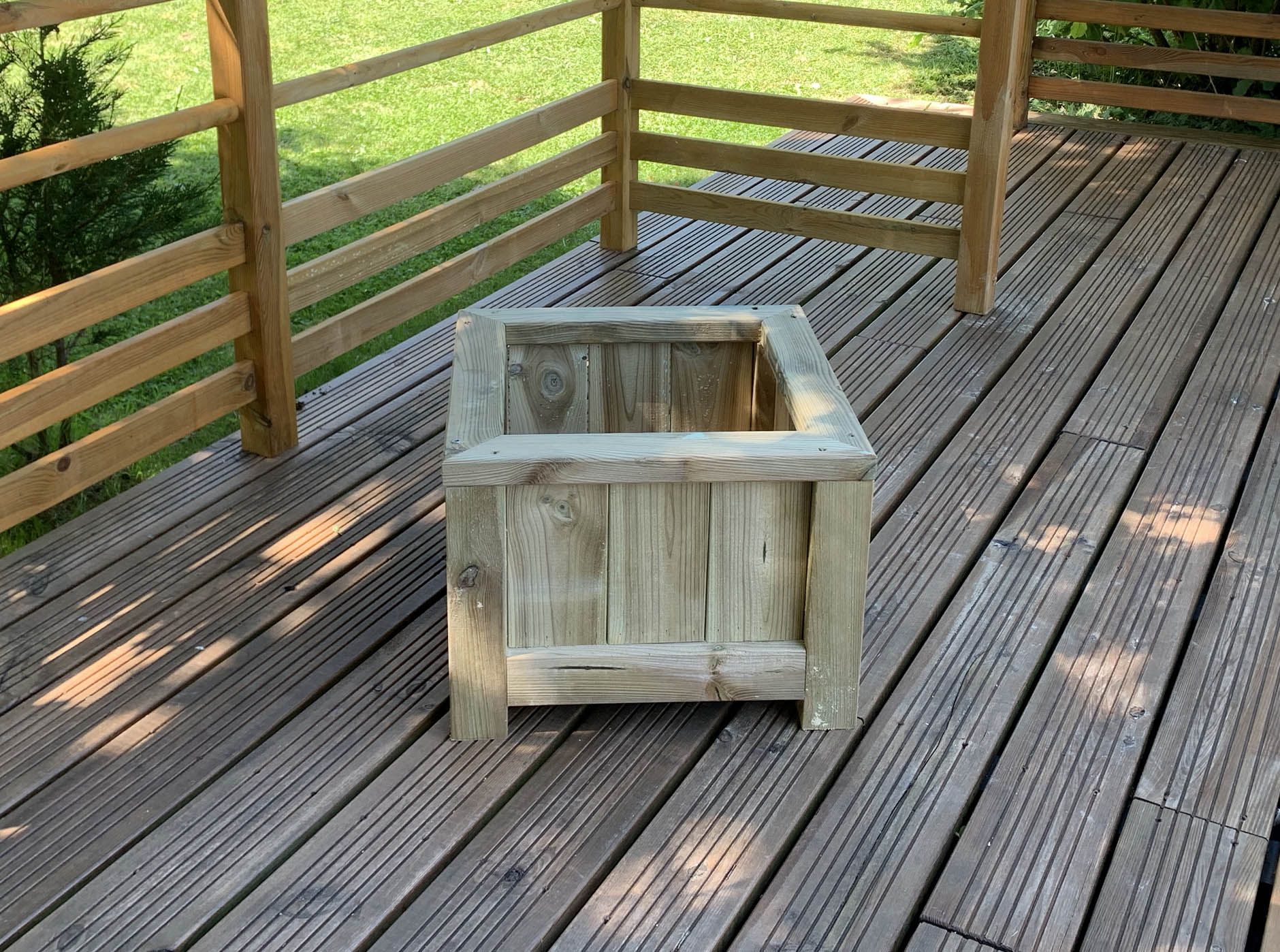bois-plein-air-jardiniere-16-02