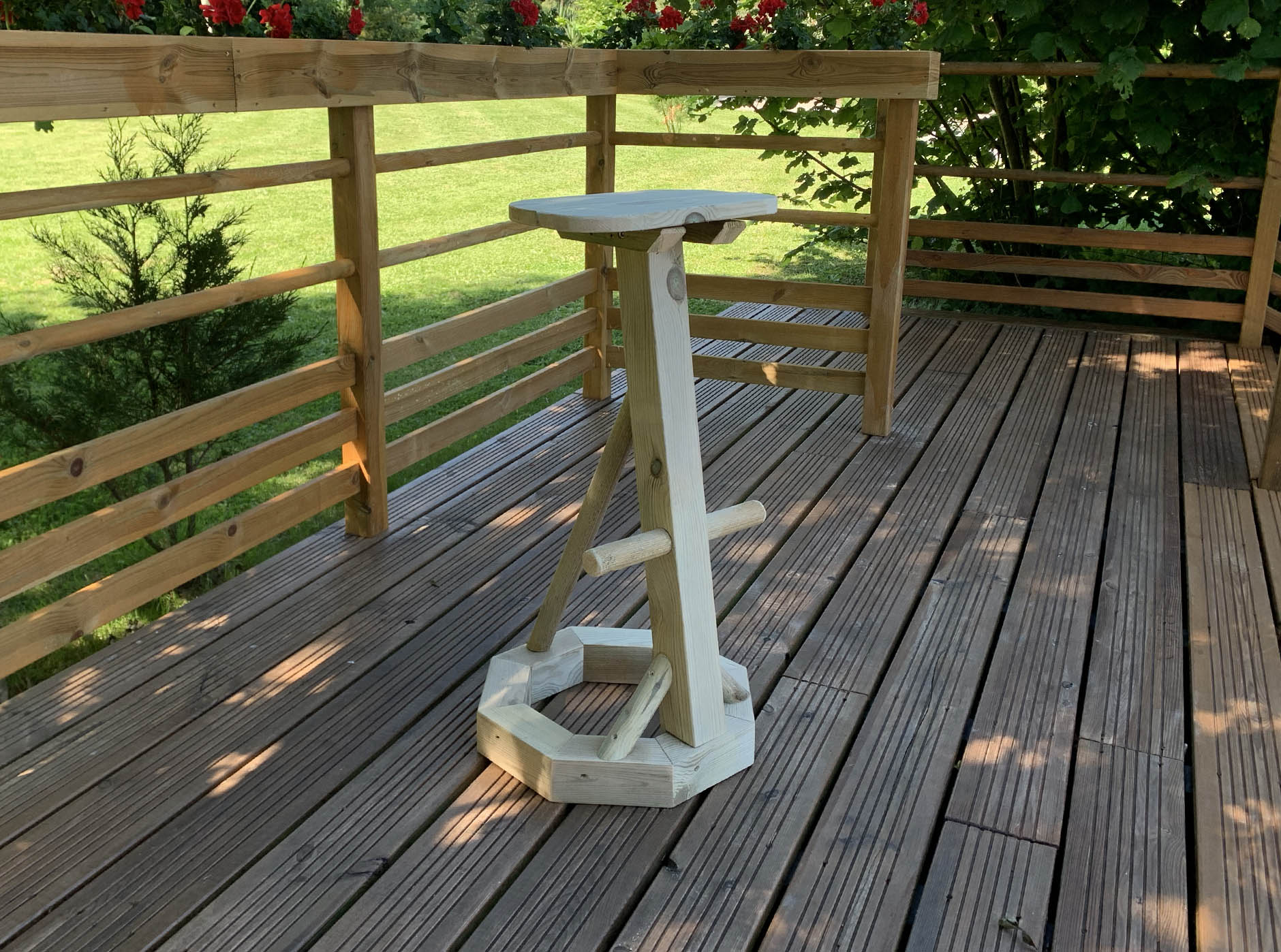 bois-plein-air-tabouret-01-01