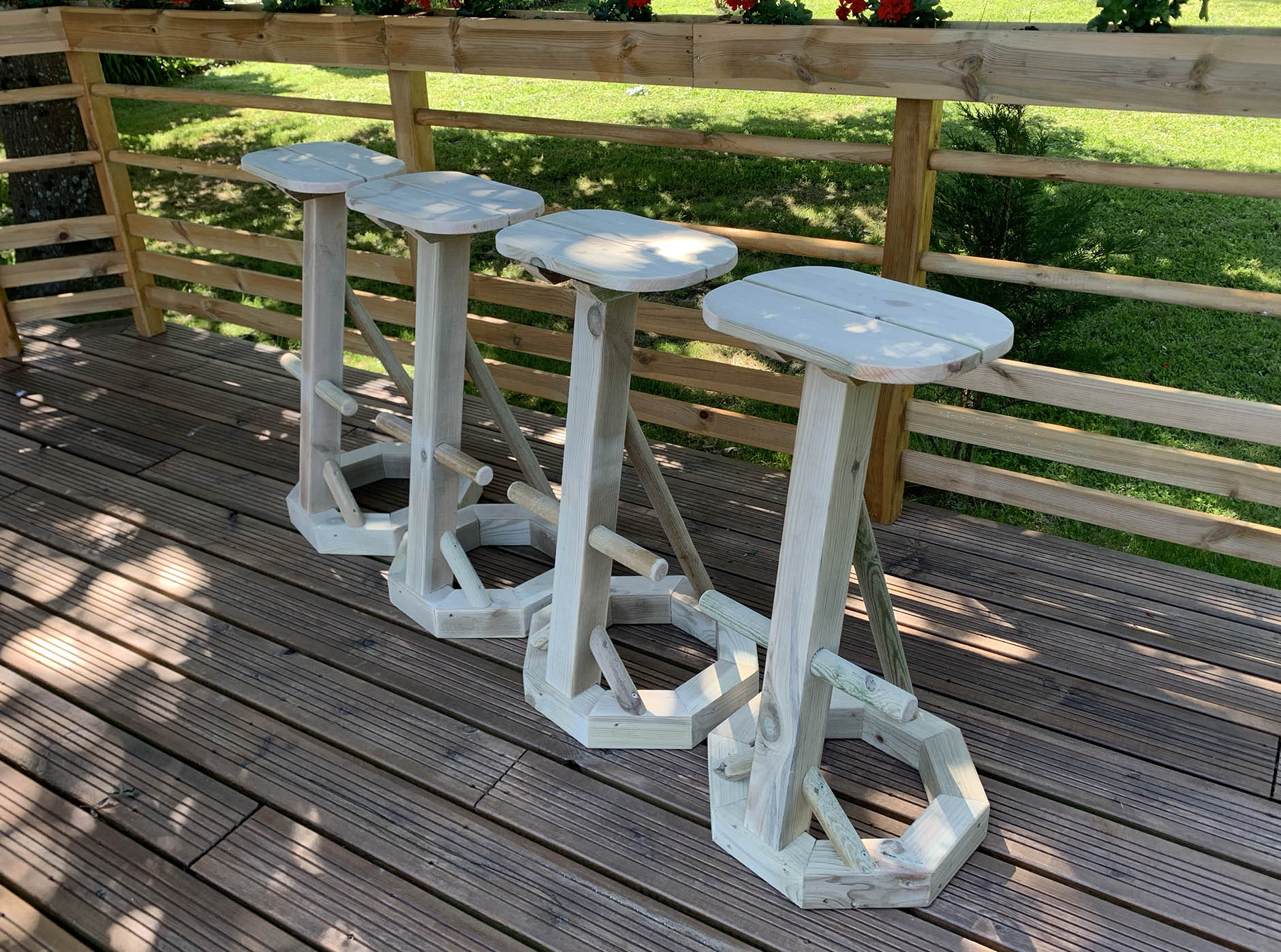 bois-plein-air-tabouret-01-06