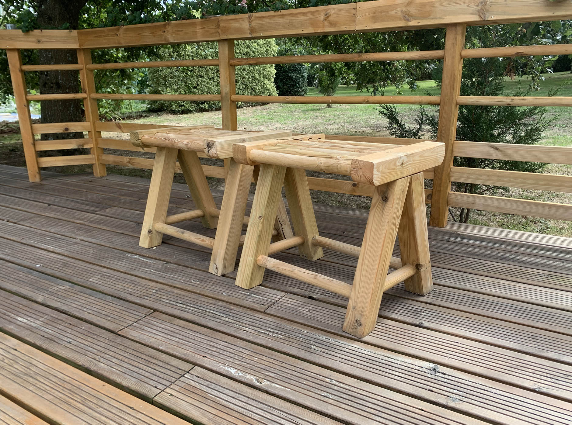 bois-plein-air-tabouret-02-04