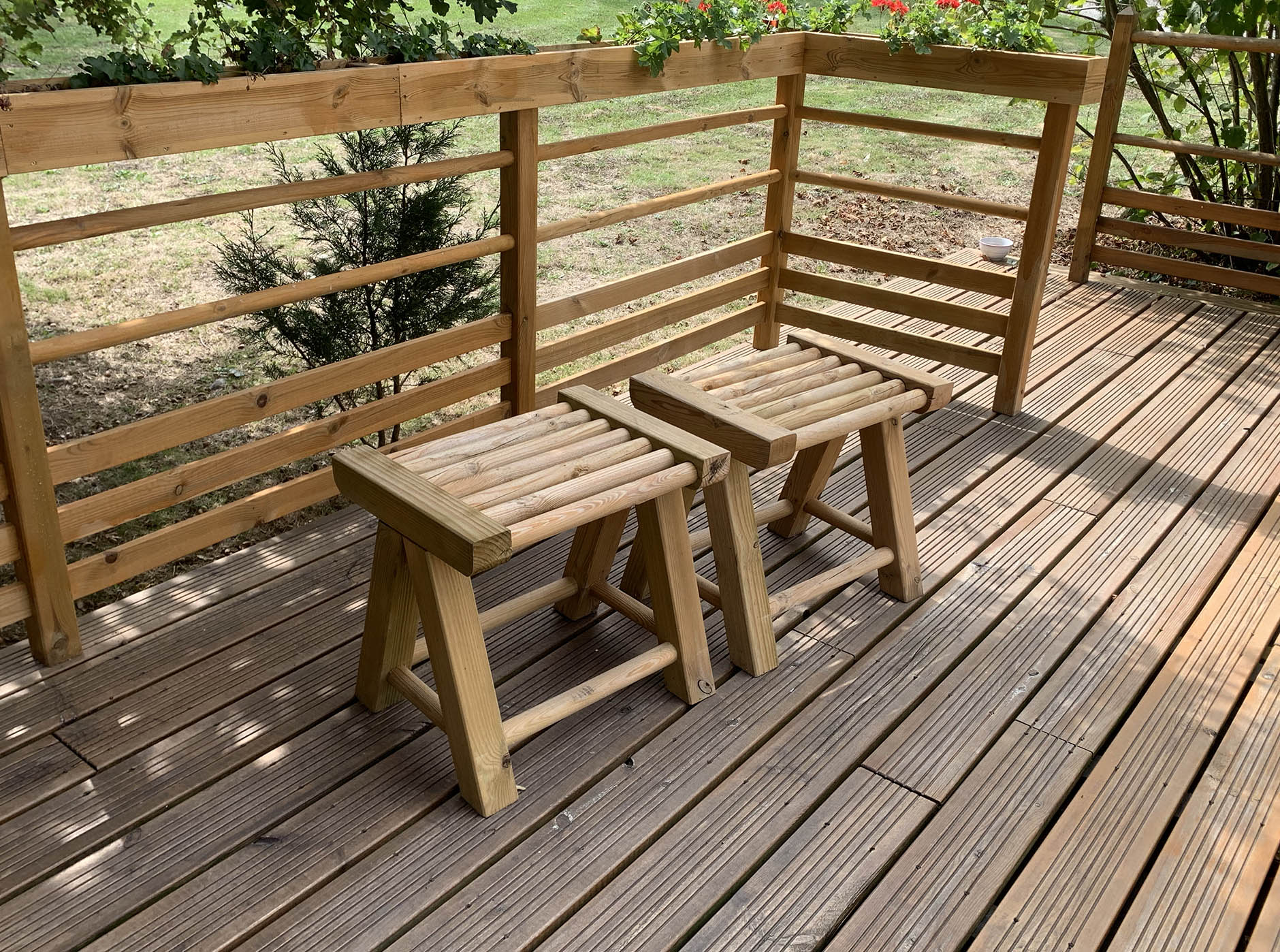 bois-plein-air-tabouret-02-05